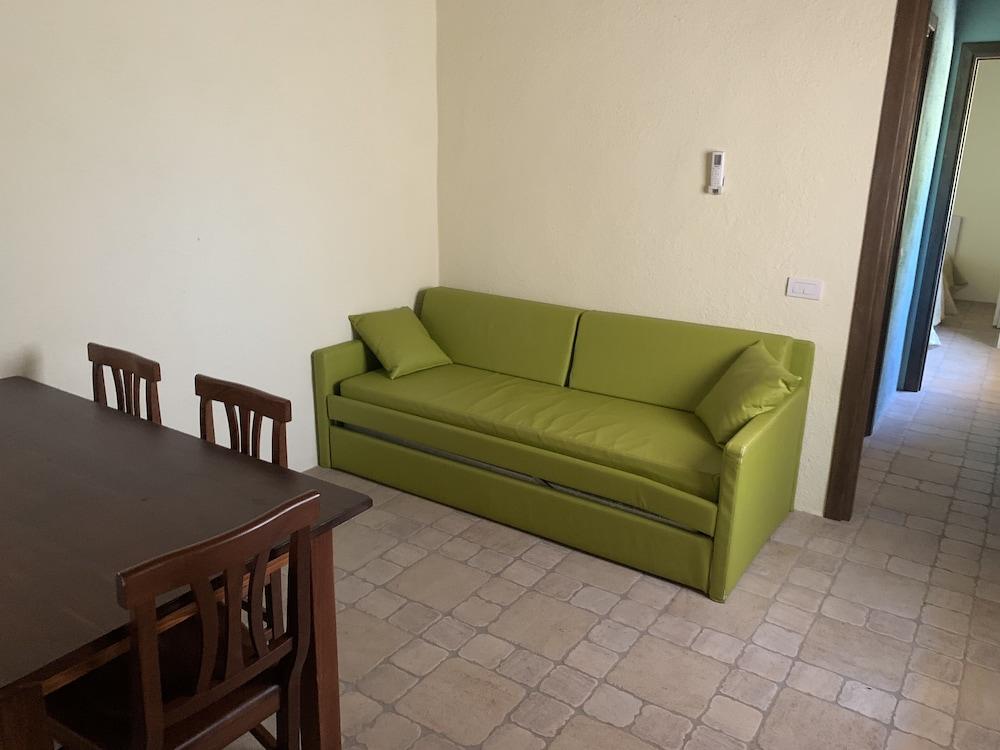 Liscia Country Relais Pensionat Sant'Antonio di Gallura Eksteriør billede