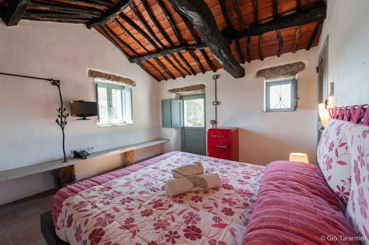 Liscia Country Relais Pensionat Sant'Antonio di Gallura Eksteriør billede