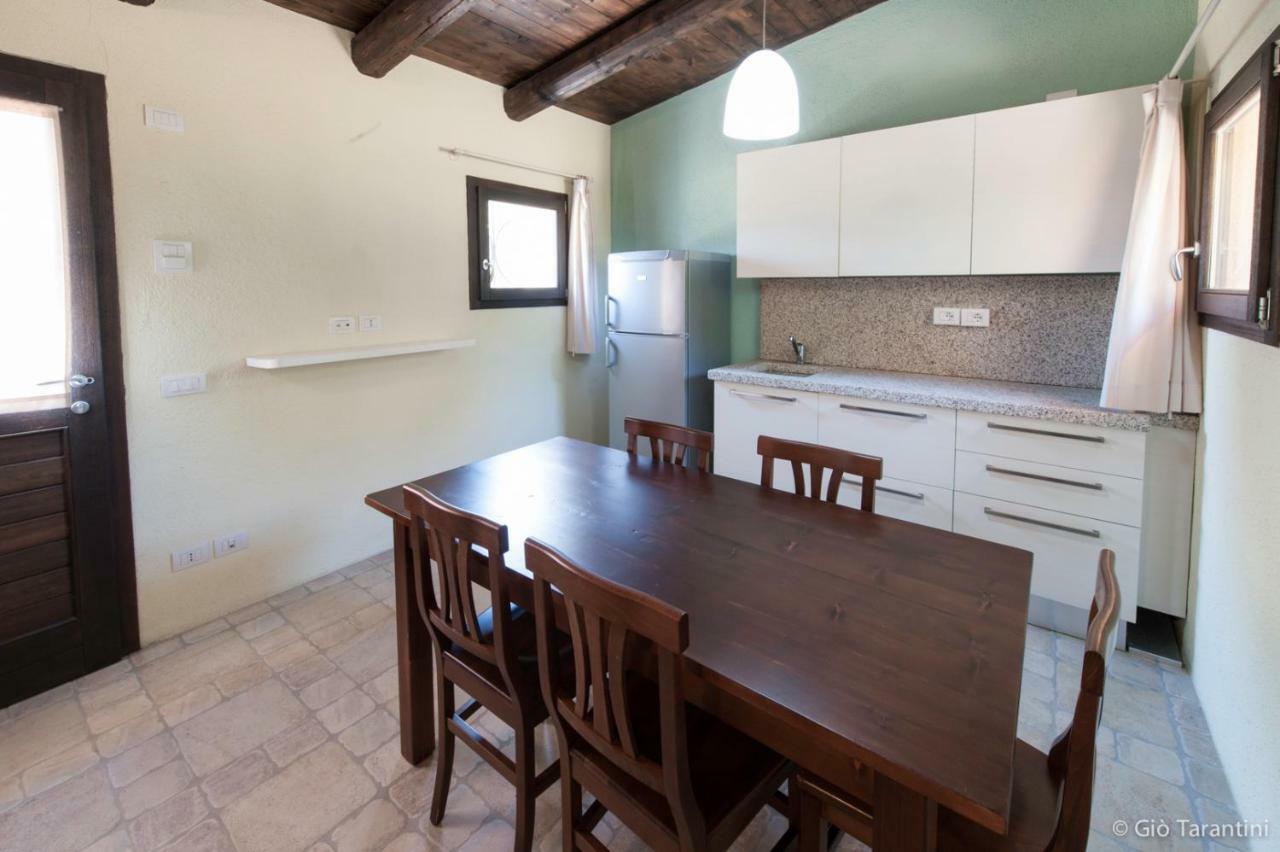 Liscia Country Relais Pensionat Sant'Antonio di Gallura Eksteriør billede