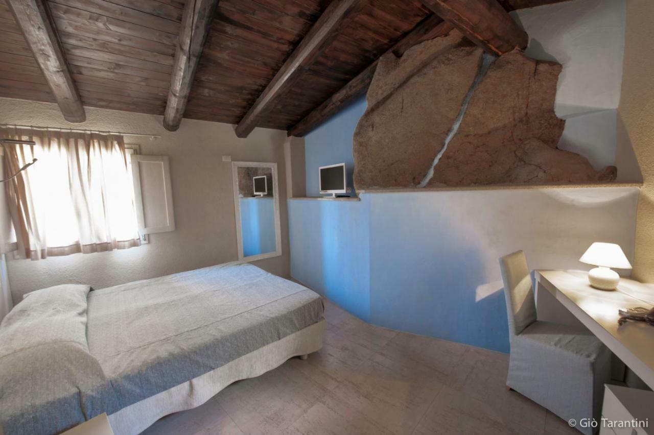 Liscia Country Relais Pensionat Sant'Antonio di Gallura Eksteriør billede