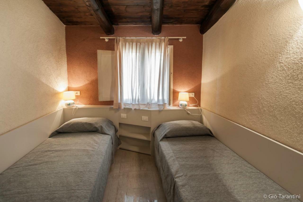 Liscia Country Relais Pensionat Sant'Antonio di Gallura Eksteriør billede